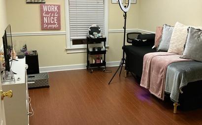 Spacious beauty space