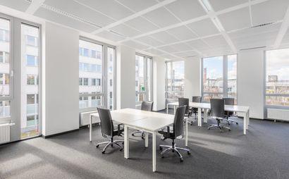 All-inclusive access to professional office space for 10 persons in Elm Street All-inclusive access to professional office space for 10 persons in Elm Street