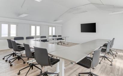 Fully serviced open plan office space for you and your team in Centennial Drive Fully serviced open plan office space for you and your team in Centennial Drive