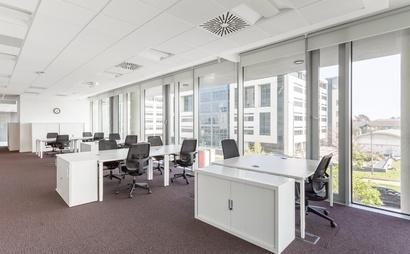 Professional office space in Blazer Parkway on fully flexible terms Professional office space in Blazer Parkway on fully flexible terms