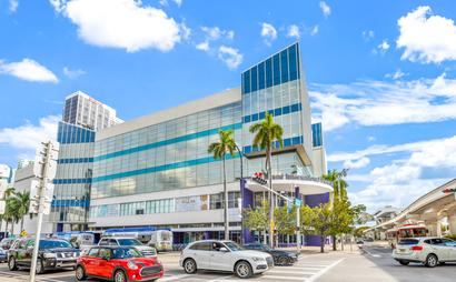 Collaboration Room (4-6 People) Collaboration Room (4-6 People)