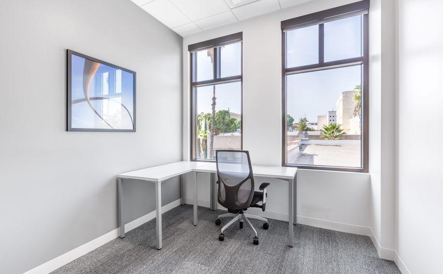 Tailor-made dream offices for 1 person in TX, Austin - The Domain