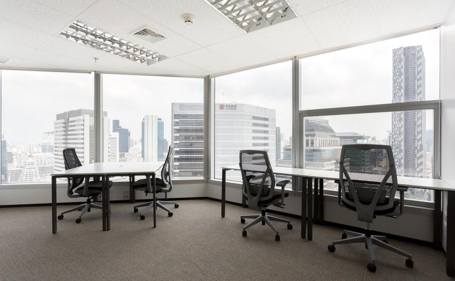 Find office space in TX, Austin - The Domain for 5 persons with everything taken care of