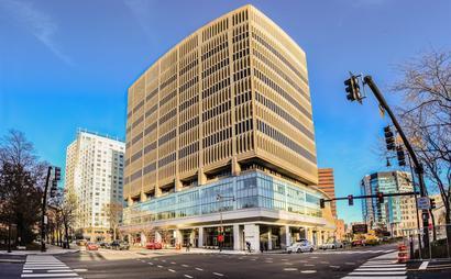 Window Private Office for Four Window Private Office for Four