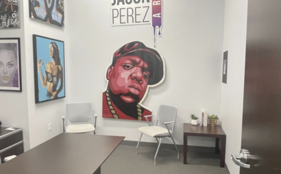 Collaboration Room (4-6 People) Collaboration Room (4-6 People)