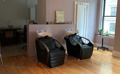 Spa room or salon chair available in upscale established spa Spa room or salon chair available in upscale established spa