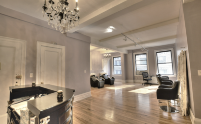 Spa room or salon chair available in upscale established spa Spa room or salon chair available in upscale established spa