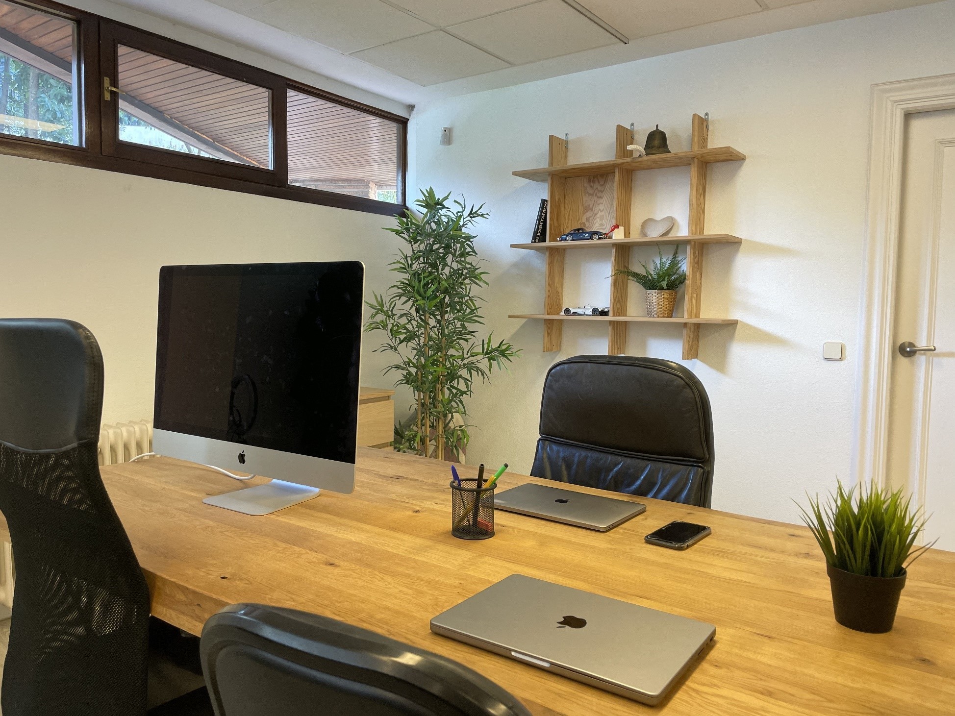 Oasis coworking - Puesto Fijo Oasis coworking - Puesto Fijo