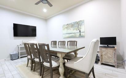 Social Meeting Space Social Meeting Space