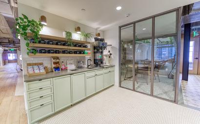 Common Desk - 6th & Congress Common Desk - 6th & Congress