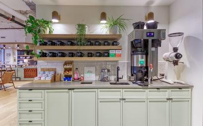 Common Desk - 6th & Congress Common Desk - 6th & Congress