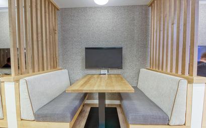 Common Desk - 6th & Congress Common Desk - 6th & Congress