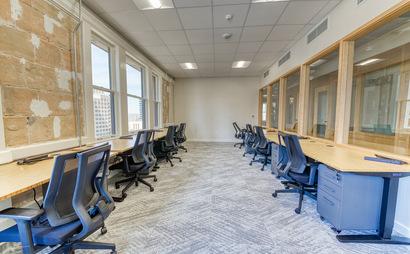 Common Desk - 6th & Congress Common Desk - 6th & Congress