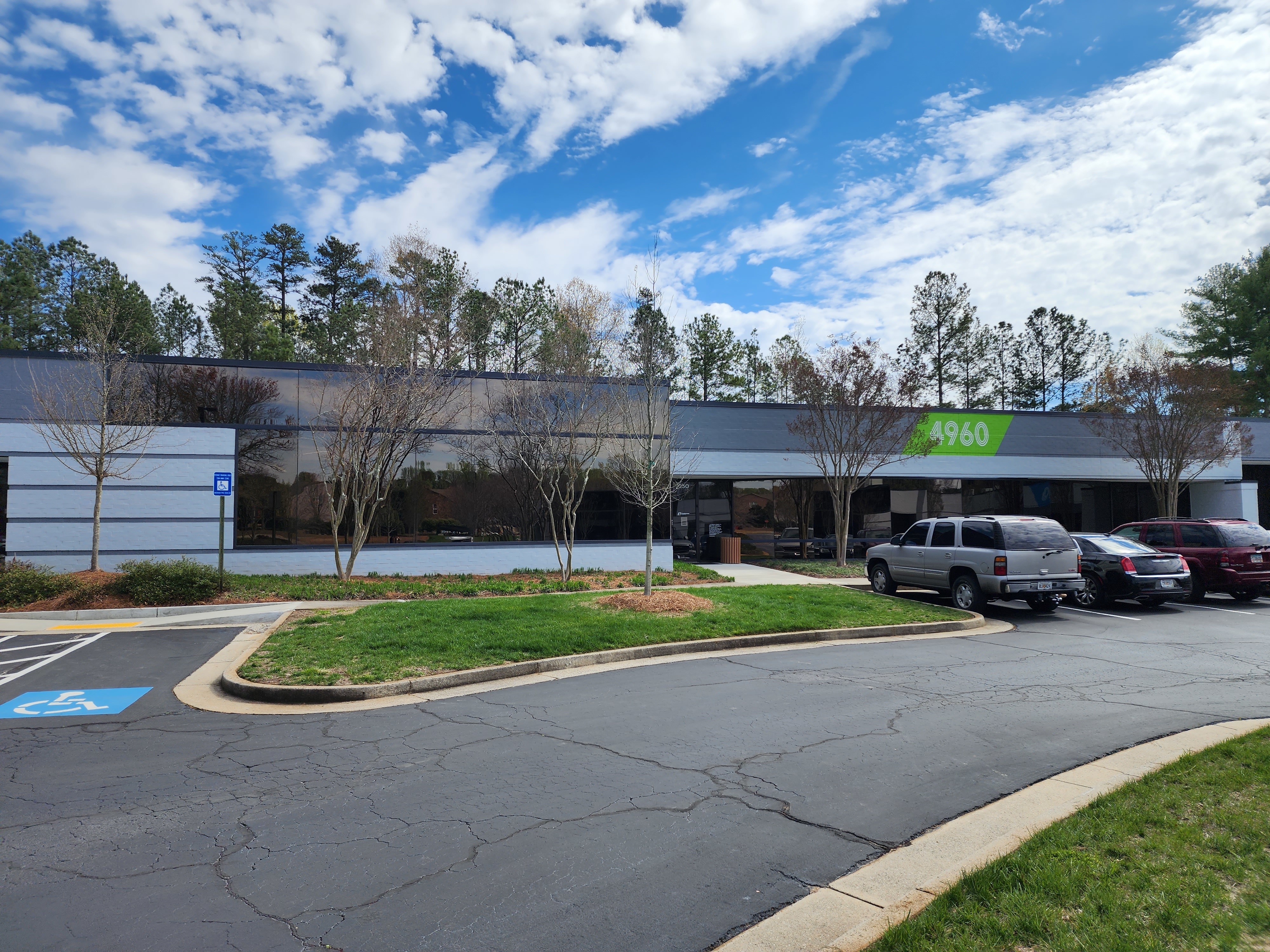 Global Diagnostics Labs - Cubicle