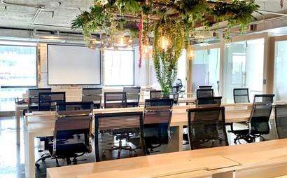 D Cubic Space D Cubic Space