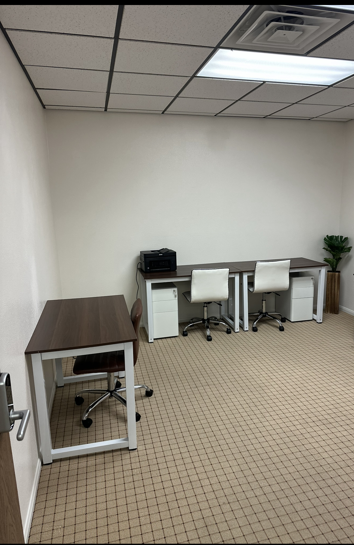 Infinite Non-dedicated Desk Day Pass