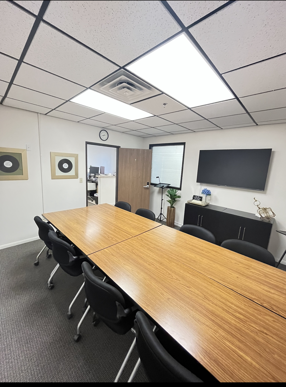 Infinite Conference Room