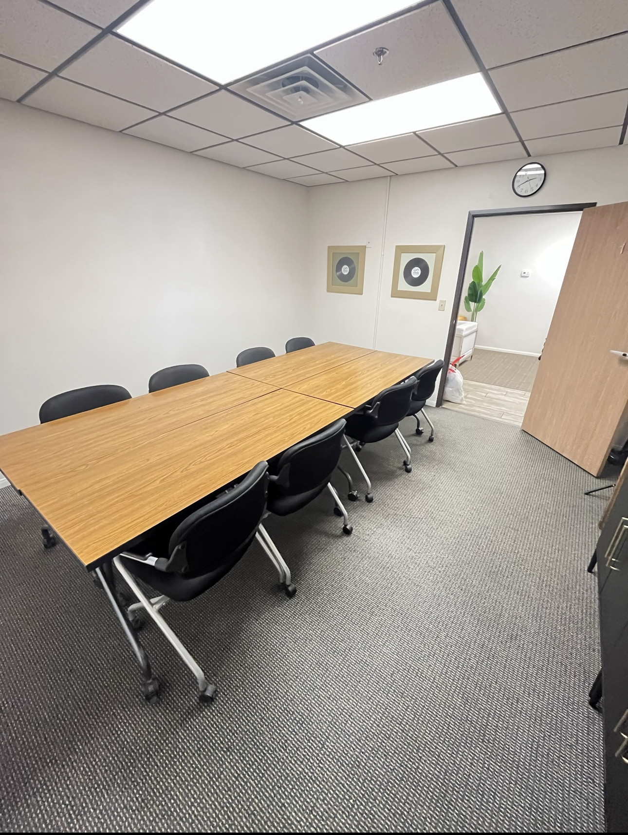 Infinite Conference Room