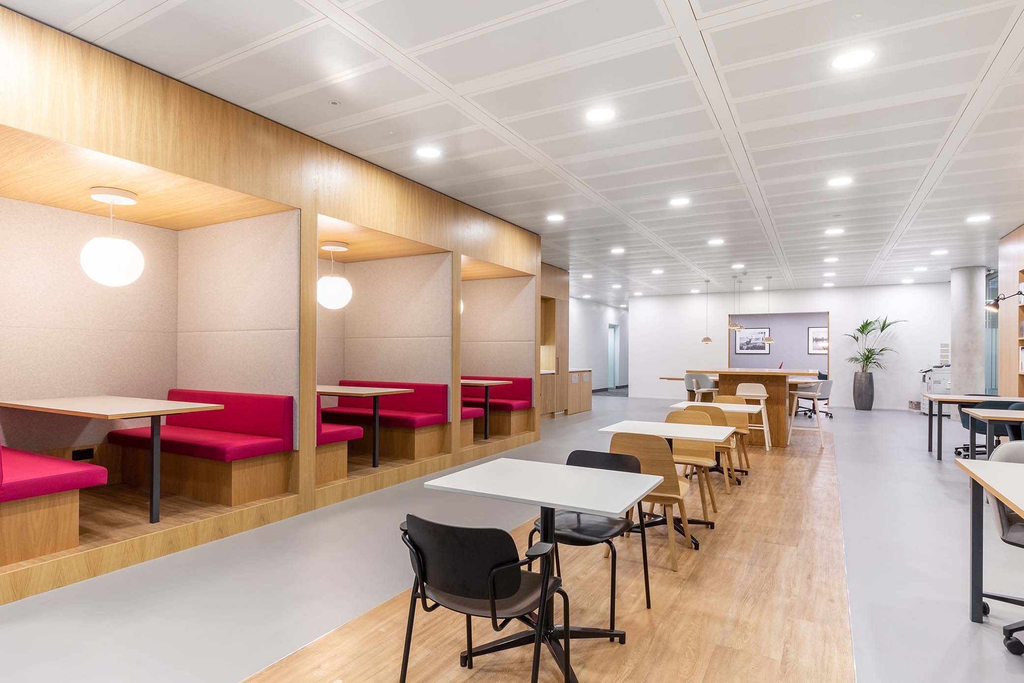 All-inclusive access to coworking space in Star Metals All-inclusive access to coworking space in Star Metals