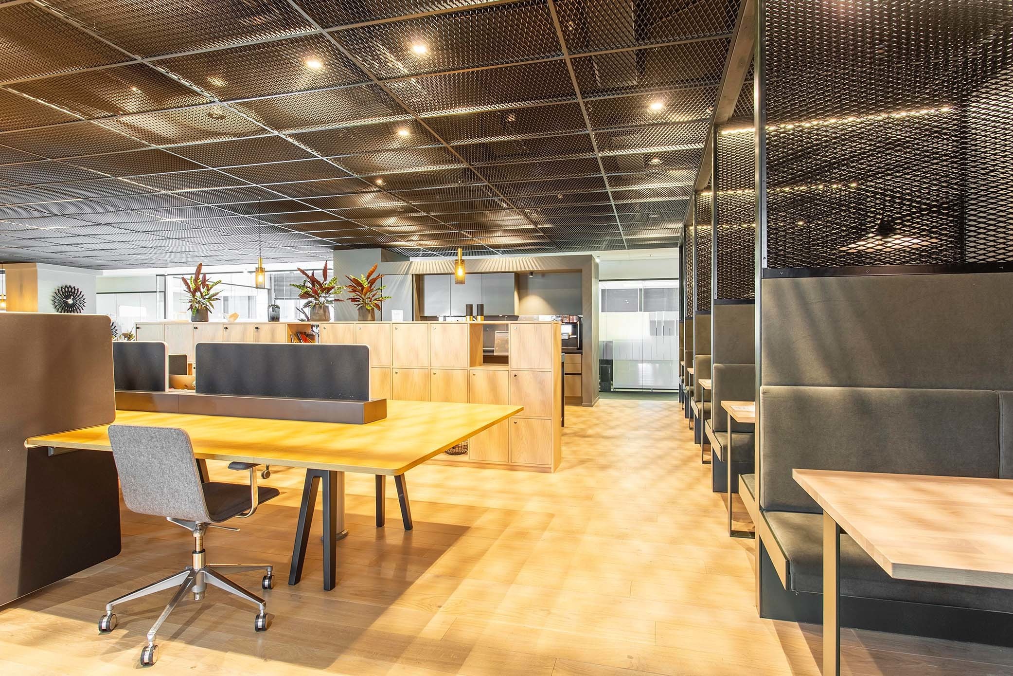 All-inclusive access to coworking space in Star Metals All-inclusive access to coworking space in Star Metals