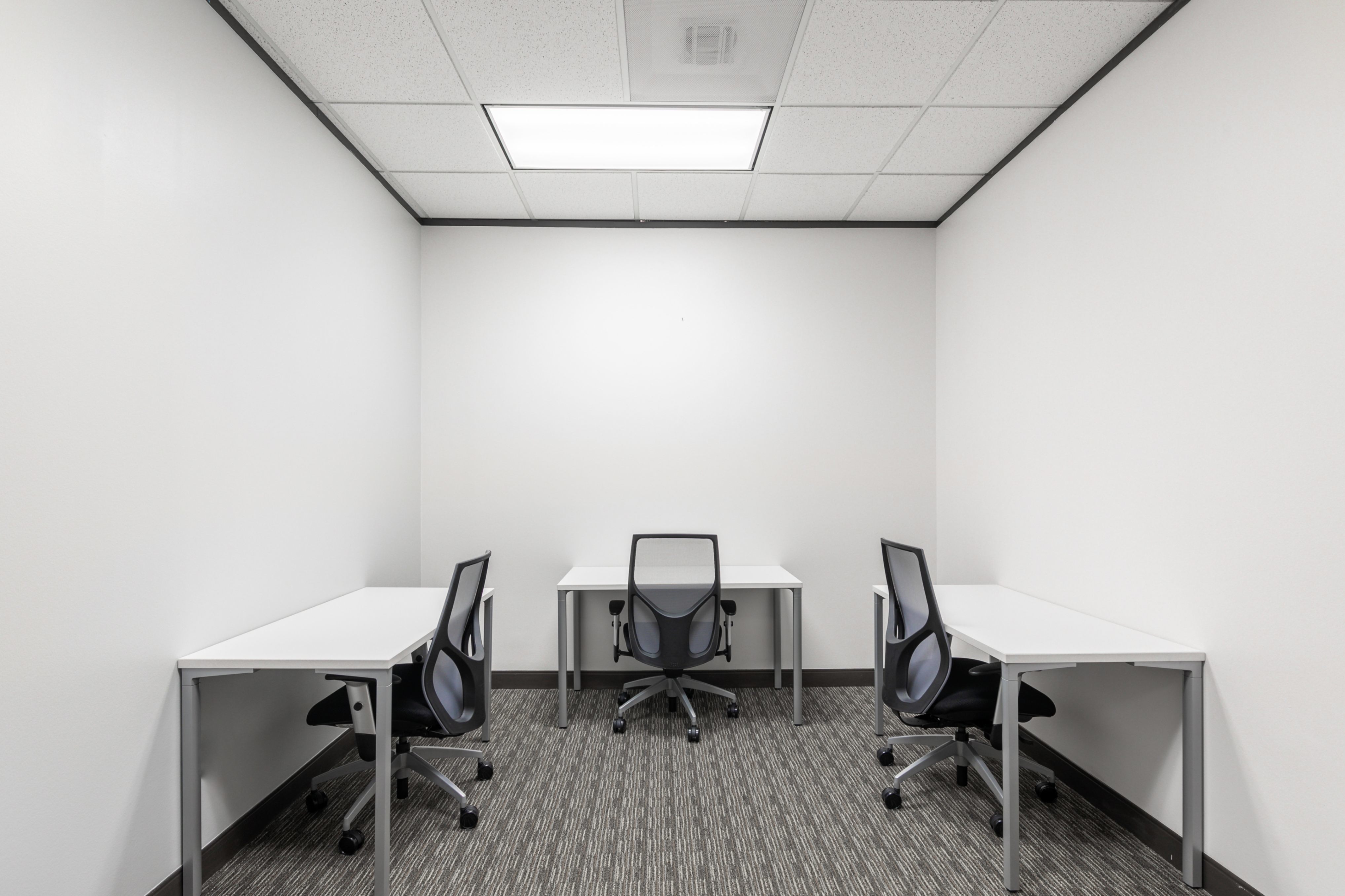 Find a dedicated desk in One Riverway Find a dedicated desk in One Riverway