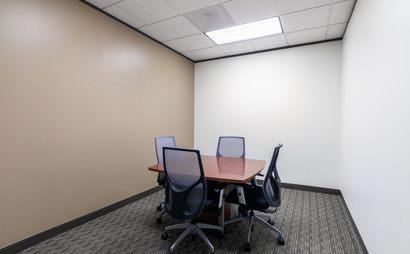 Private office space tailored to your business’ unique needs in One Riverway Private office space tailored to your business’ unique needs in One Riverway