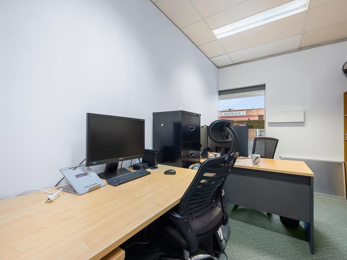 1-2 Person Serviced Office 1-2 Person Serviced Office