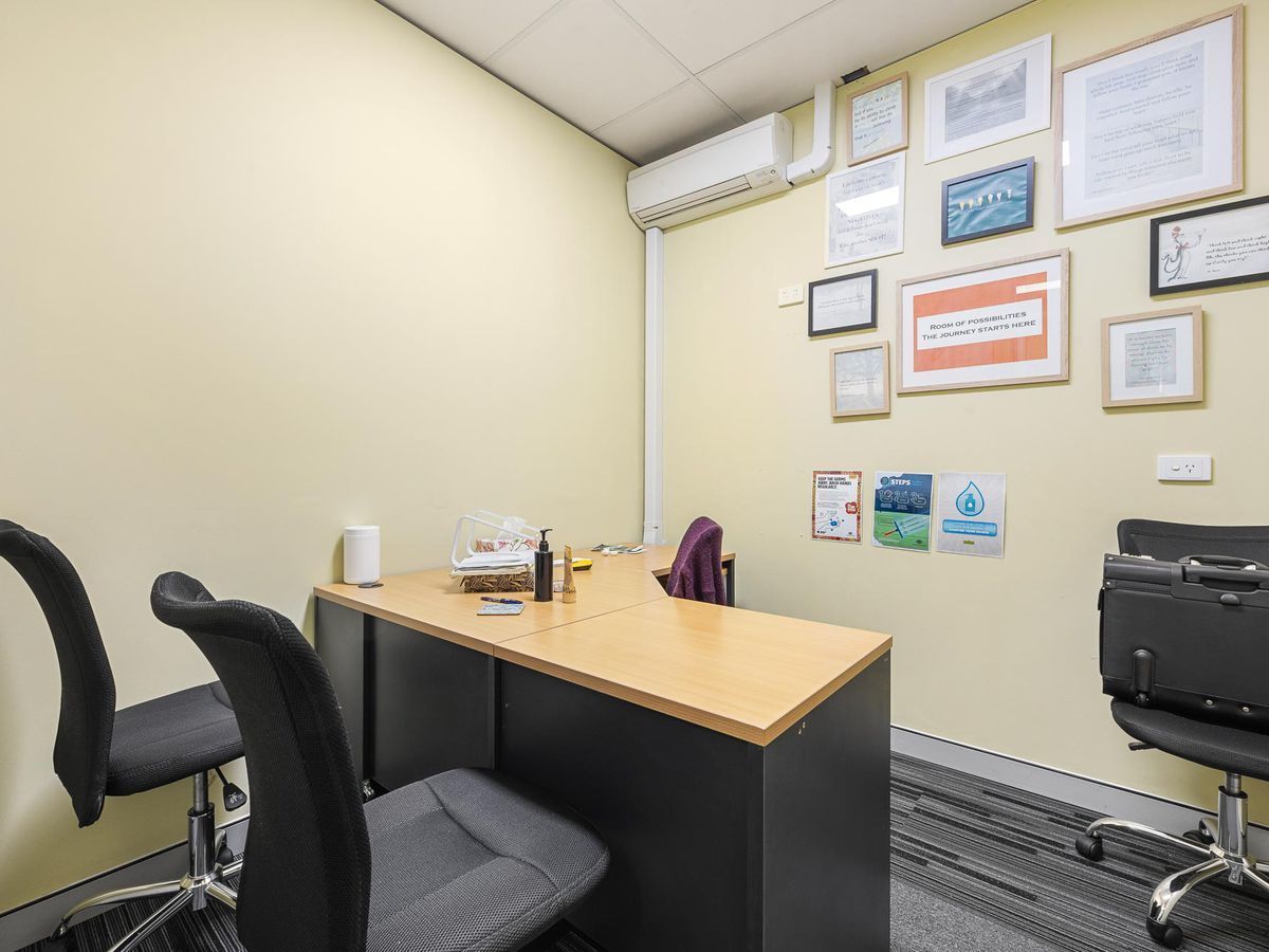 1-2 Person Serviced Office 1-2 Person Serviced Office