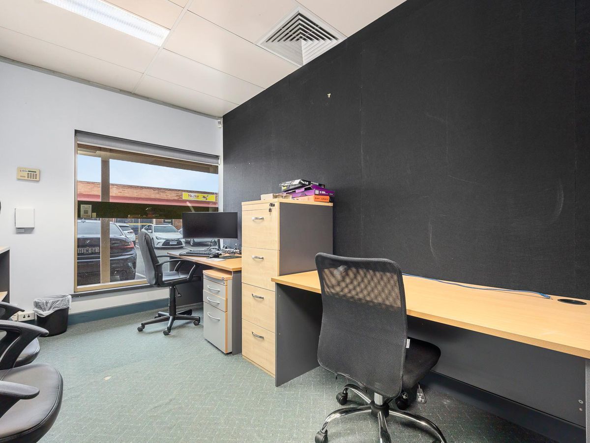 1-2 Person Serviced Office 1-2 Person Serviced Office