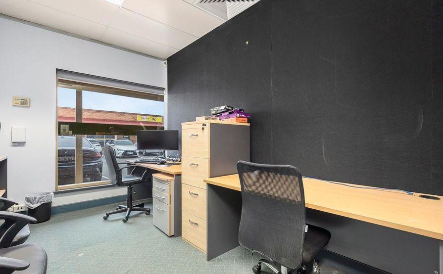 1-2 Person Serviced Office 1-2 Person Serviced Office