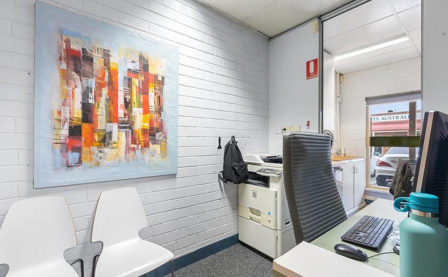 1-2 Person Serviced Office 1-2 Person Serviced Office