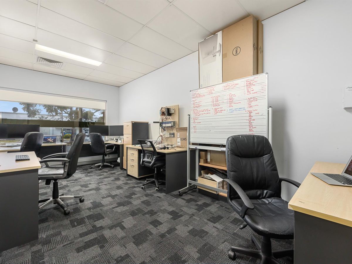 1-2 Person Serviced Office 1-2 Person Serviced Office