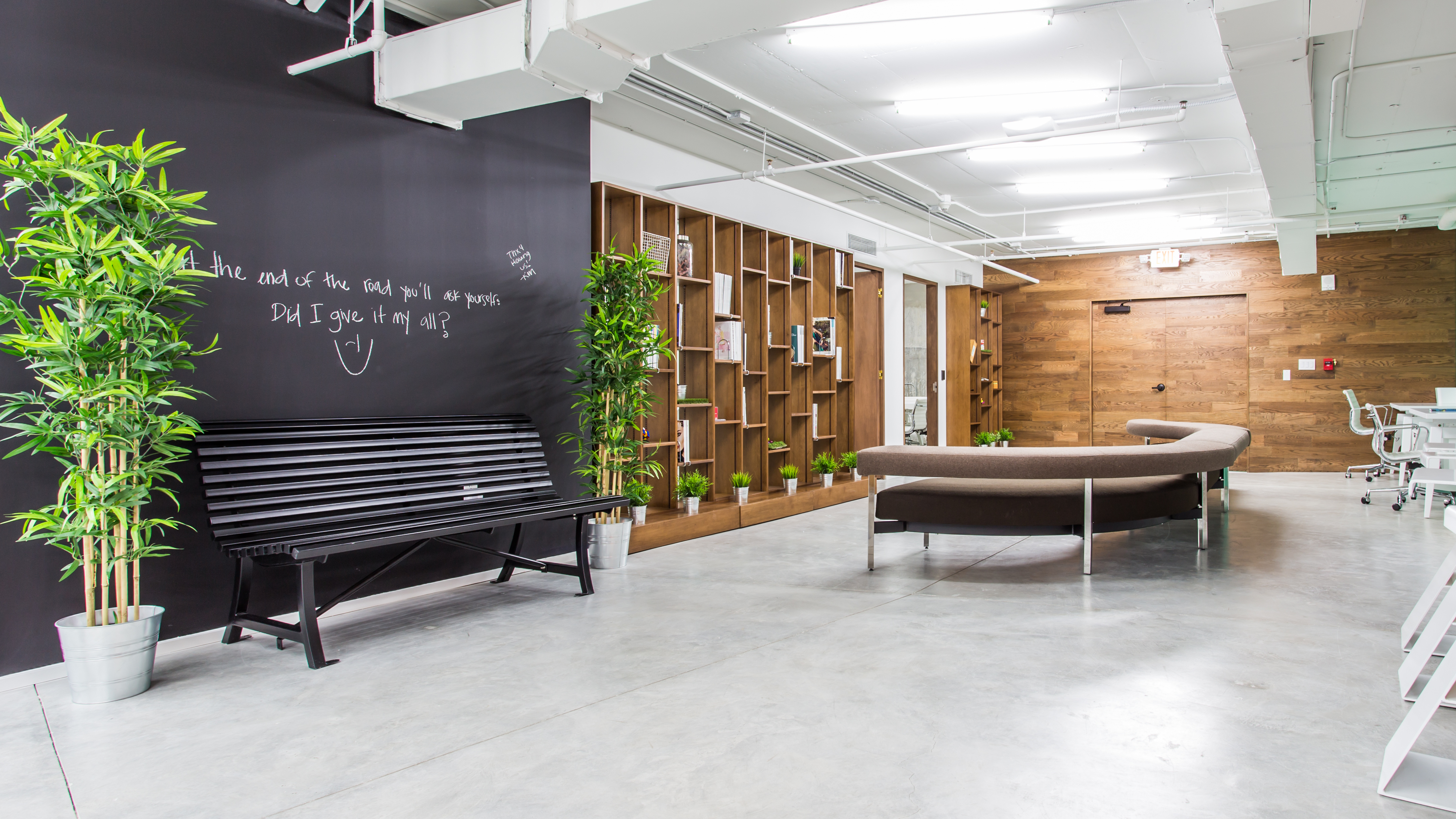 Dedicated desk - AMAZING VIEW!