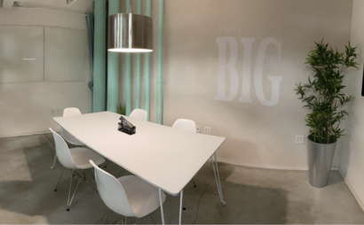 Tropical Meeting Room w/ 6 seats Tropical Meeting Room w/ 6 seats