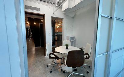 Windowed office for 4! AMAZING bay view Windowed office for 4! AMAZING bay view