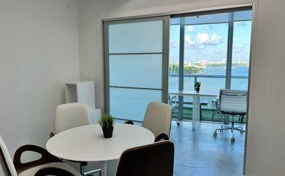 Windowed office for 4! AMAZING bay view Windowed office for 4! AMAZING bay view