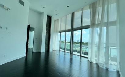 Suite for a team of 14!  EXCLUSIVE balcony! (501c) Suite for a team of 14!  EXCLUSIVE balcony! (501c)