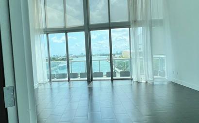 Suite for a team of 14!  EXCLUSIVE balcony! (501c) Suite for a team of 14!  EXCLUSIVE balcony! (501c)