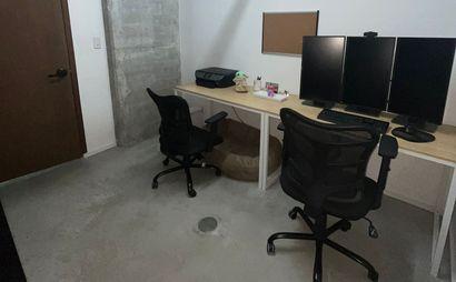 Super private office for 2! (512) Super private office for 2! (512)