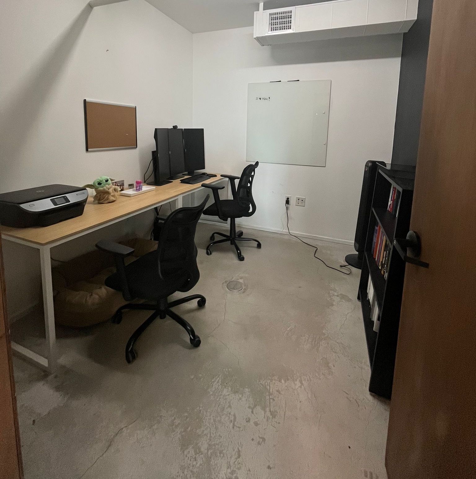 Super private office for 2! (512)