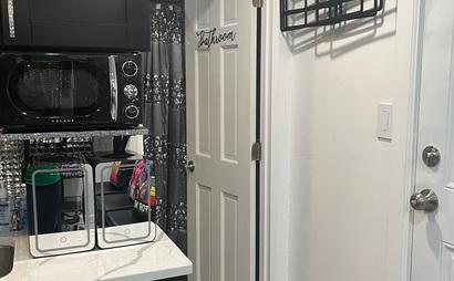 BECOME OR REMAIN AN ENTREPRENEUR BECOME OR REMAIN AN ENTREPRENEUR