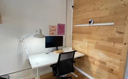 Desk space in a creative agency downtown Kalispell Desk space in a creative agency downtown Kalispell