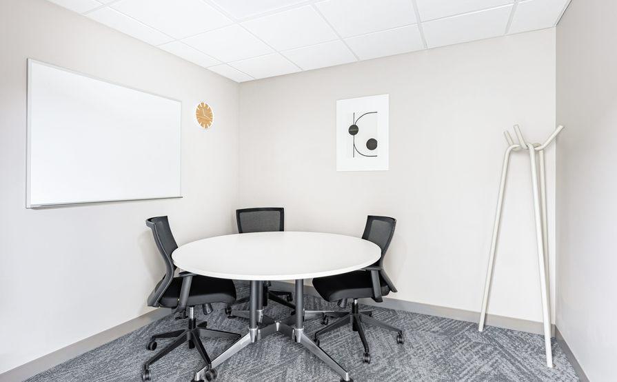 All-inclusive access to professional office space for 10 persons in Toledo, Franklin Park All-inclusive access to professional office space for 10 persons in Toledo, Franklin Park