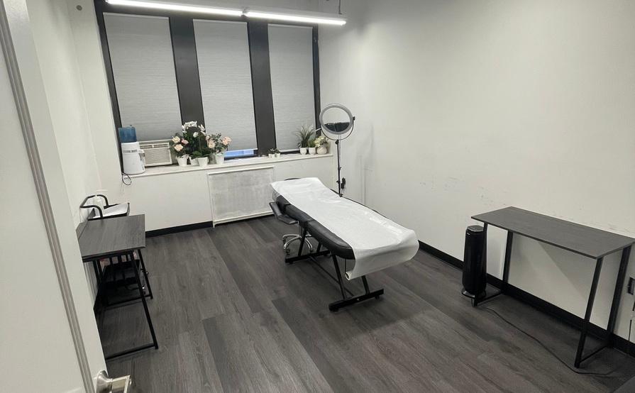 PMU Esthetician Massage Ready to Use Treatment Room PMU Esthetician Massage Ready to Use Treatment Room