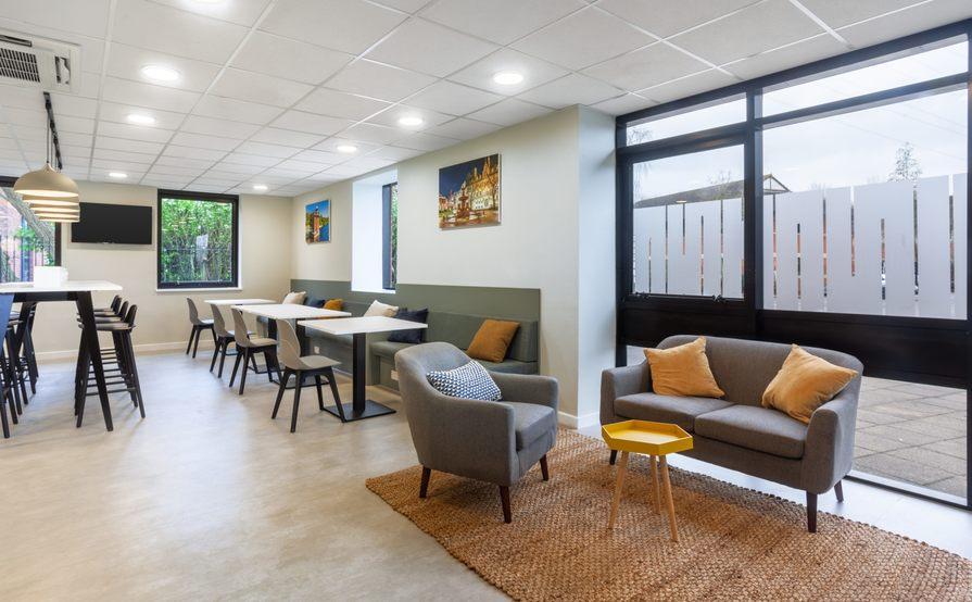 Fully serviced open plan office space for you and your team in SC, North Charleston - Aviation Center Fully serviced open plan office space for you and your team in SC, North Charleston - Aviation Center