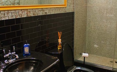 5 Desks (private office) Available in Bright & Modern 4000 sq ft. (2 Floors) Office Space 5 Desks (private office) Available in Bright & Modern 4000 sq ft. (2 Floors) Office Space