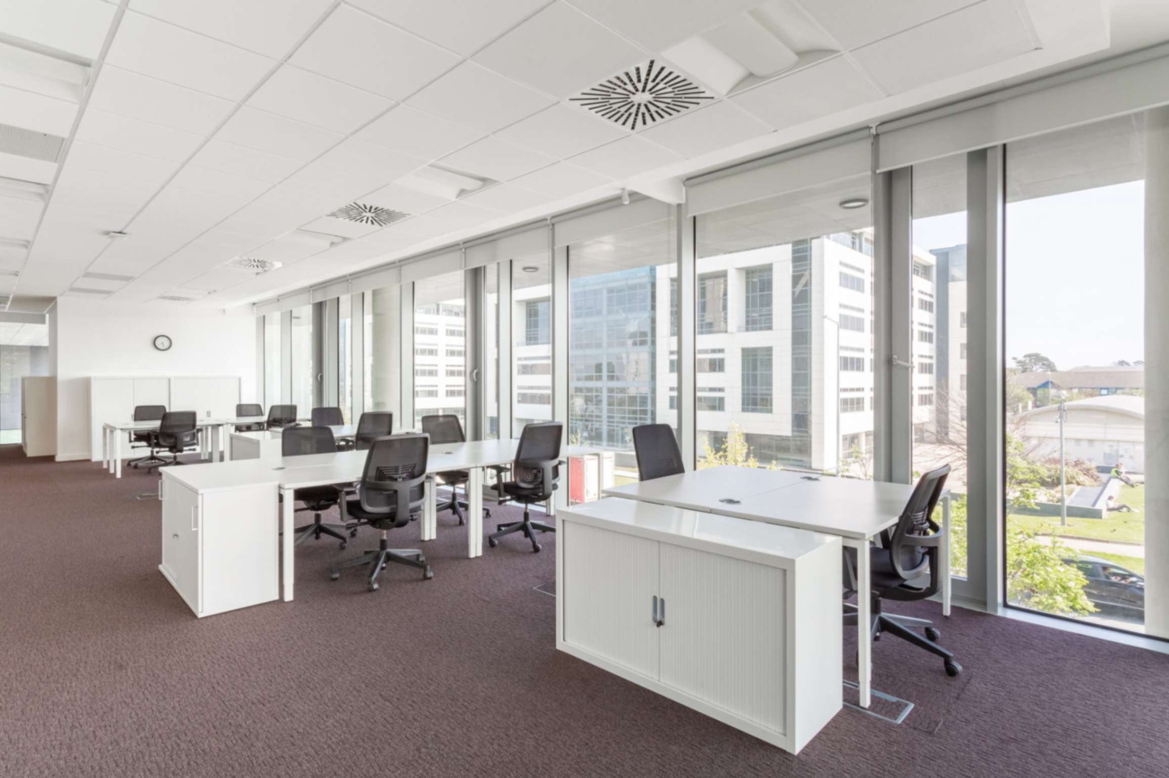 All-inclusive access to professional office space for 10 persons in MI, Clinton Township - Regus Hall Road All-inclusive access to professional office space for 10 persons in MI, Clinton Township - Regus Hall Road