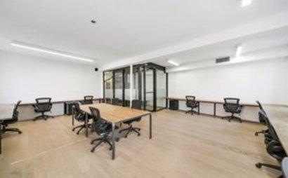 Bright and Large Day Office with Street View in the Heart of SoHo Bright and Large Day Office with Street View in the Heart of SoHo