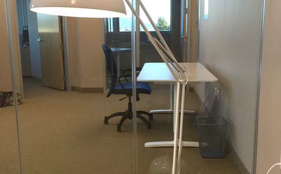 Single Desk + Ergonomic Chair and Fast Internet Single Desk + Ergonomic Chair and Fast Internet