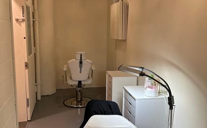 Space for rent at a Beauty Studio  Space for rent at a Beauty Studio